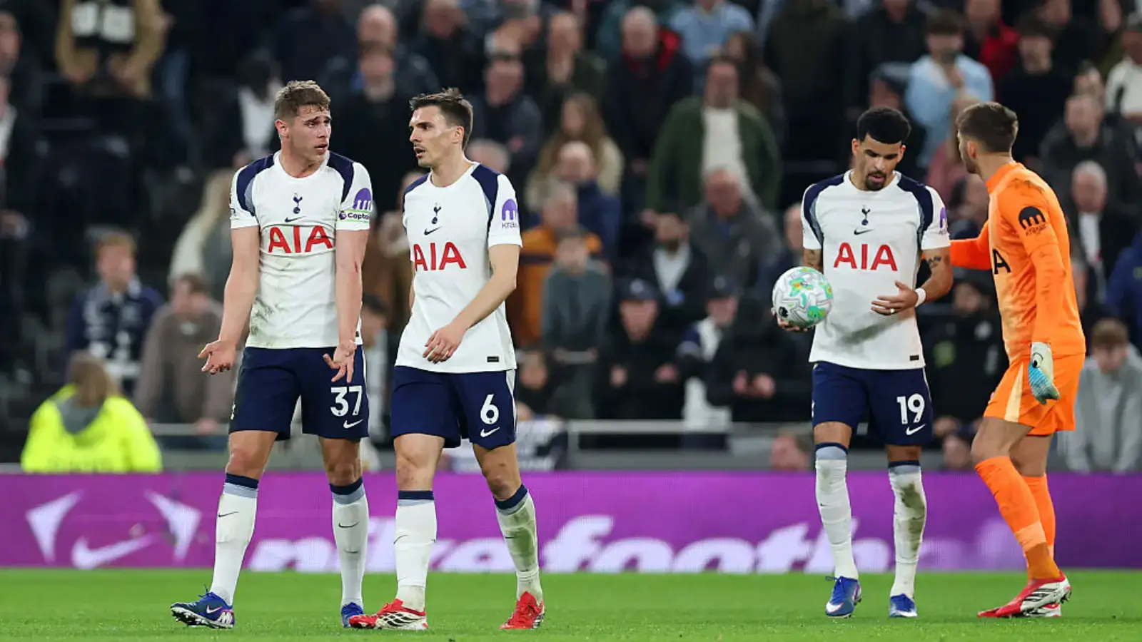 «Tottenhem» o‘z maydonida «Kristal Pelas»ga mag‘lub bo‘ldi (video)