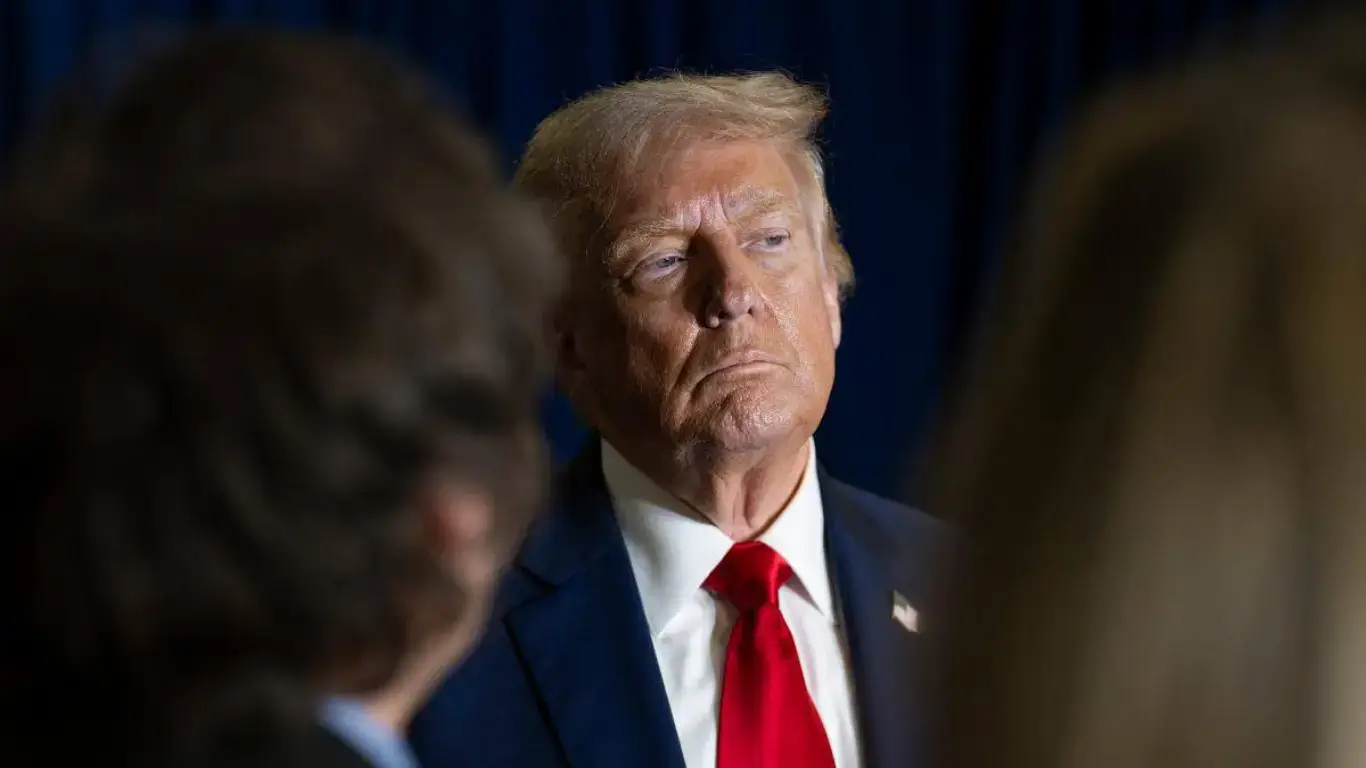 Трамп: Эрон икки ҳафтада ядровий қуролга эга бўларди