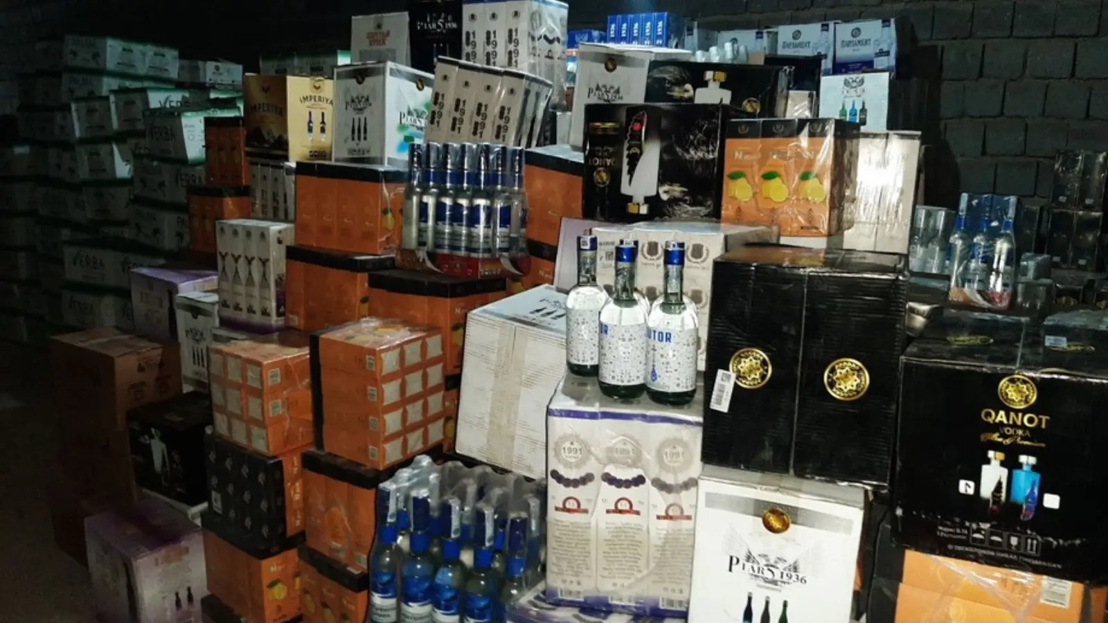 Semerkant'ta yarım milyar dolarlık sahte alkol ortaya çıktı