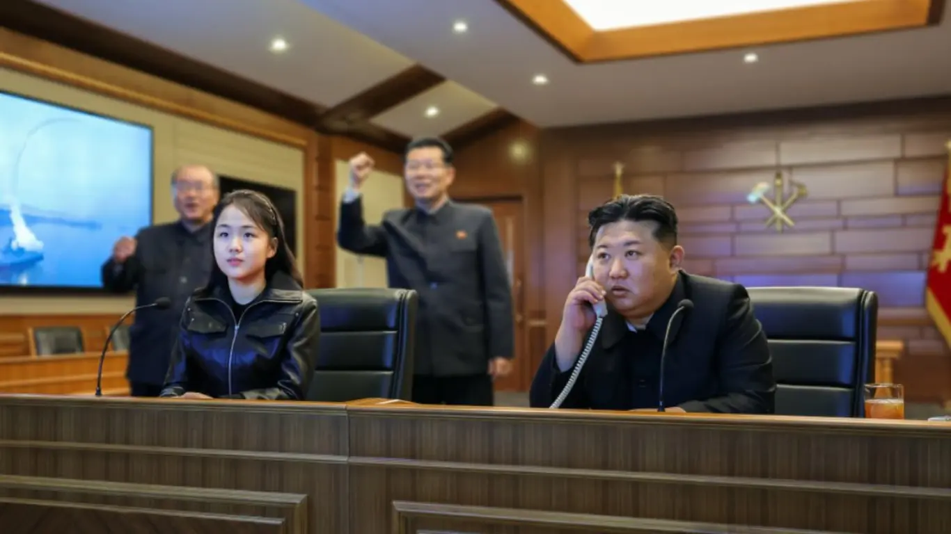 Shimoliy Koreya Hvasal qanotli raketalarini sinovdan o‘tkazdi (video)