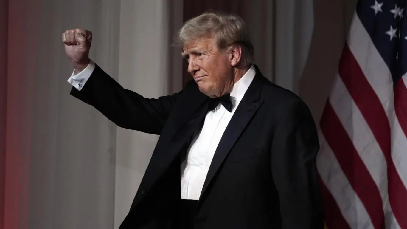 The Economist: Трамп янада хавфли ва таваккалчига айланмоқда