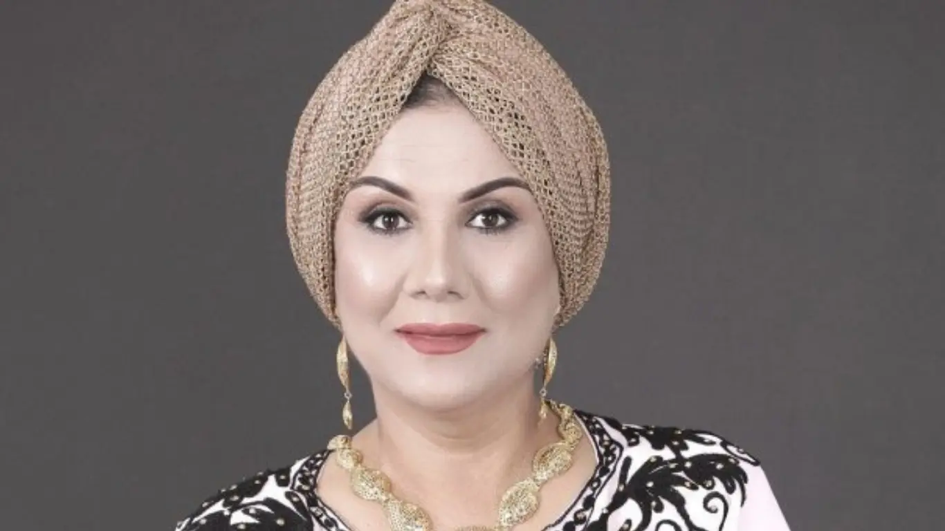 Вазира Юнусова қизлари нега актриса бўлмаганини очиқлади (видео)