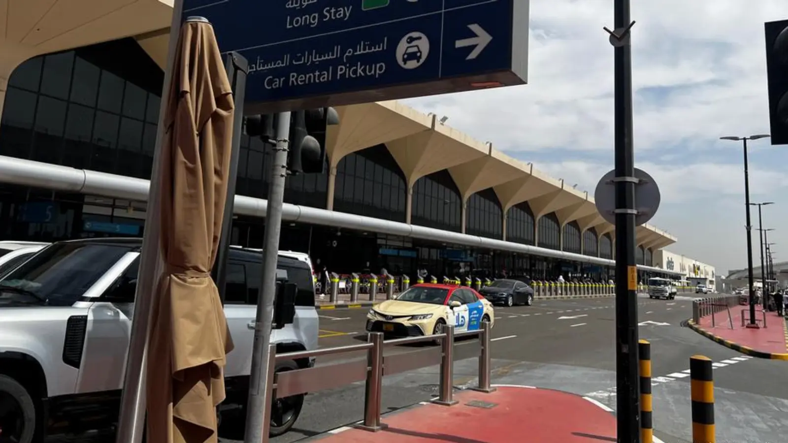 Dubay aeroportida dron hujumi yuzasidan favqulodda holat e’lon qilindi