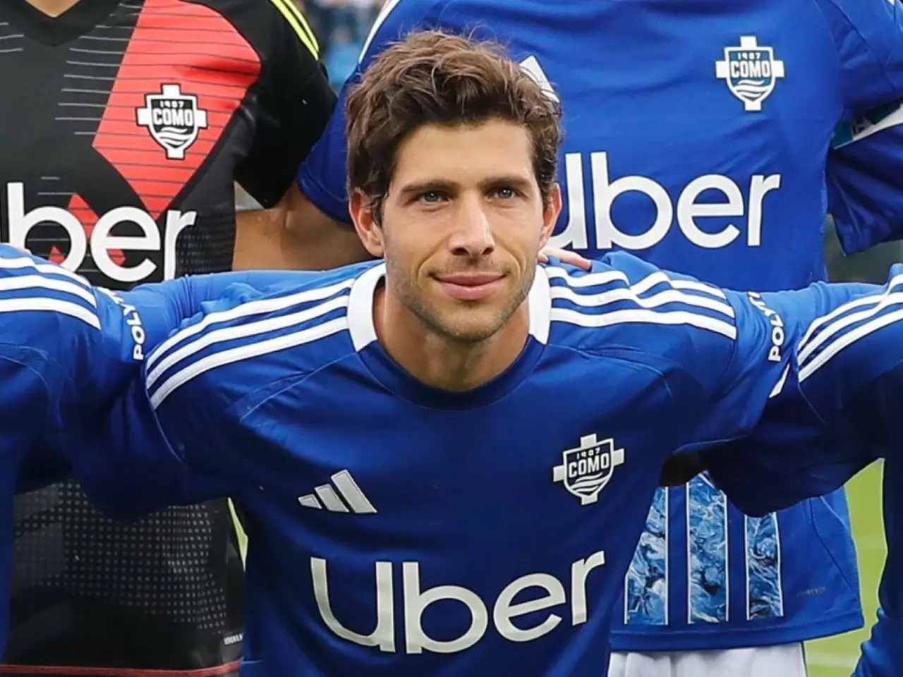 Serxi Roberto Barselonadagi sardorlarning xarakterini yuksak baholadi