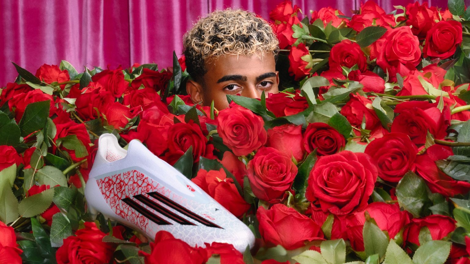 Lamine Yamal учун махсус Heartbreaker бутсалари тақдим этилди