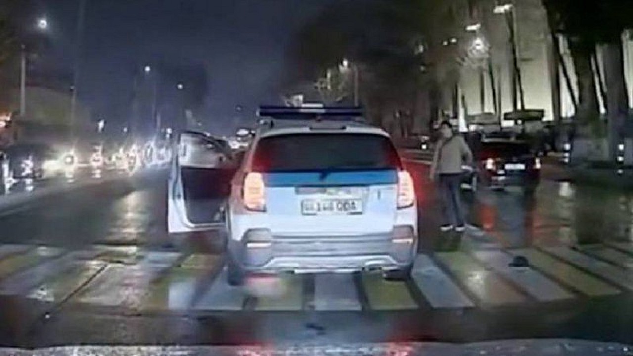 Captiva hits a pedestrian in Tashkent