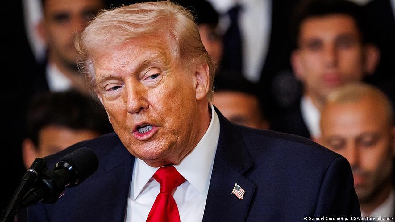 Трамп хочет запретить голосование по почте