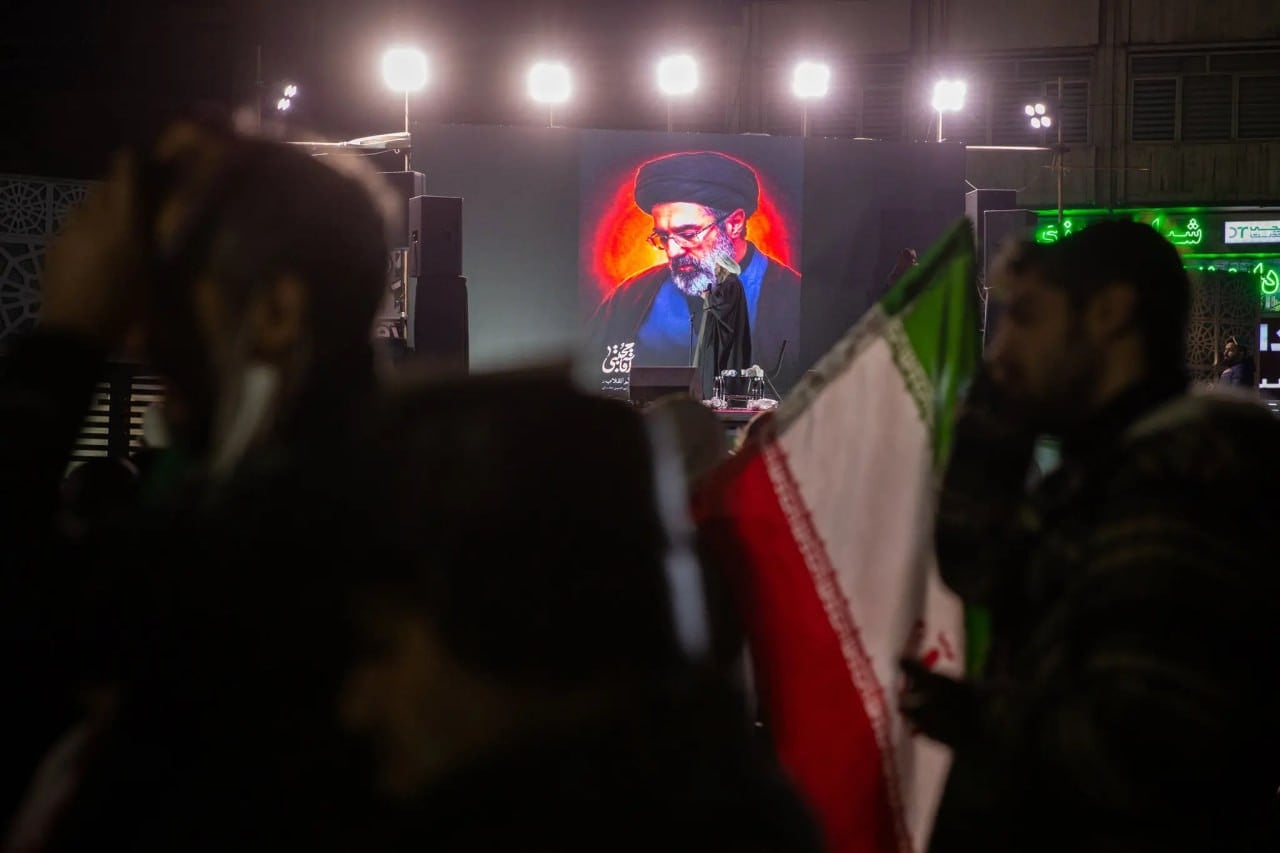 Eronning yangi oliy rahbari Mujtaba Xominaiy qasamyod qildi