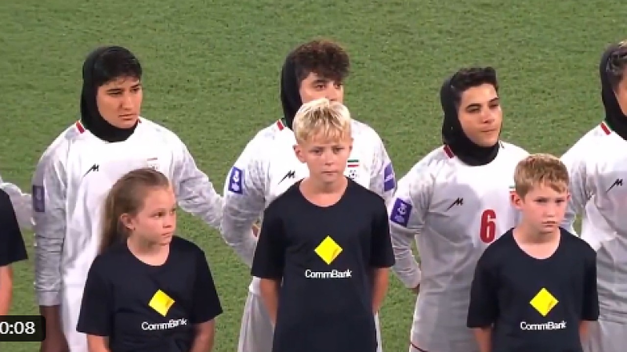 Иранские футболистки получили политическое убежище в Австралии