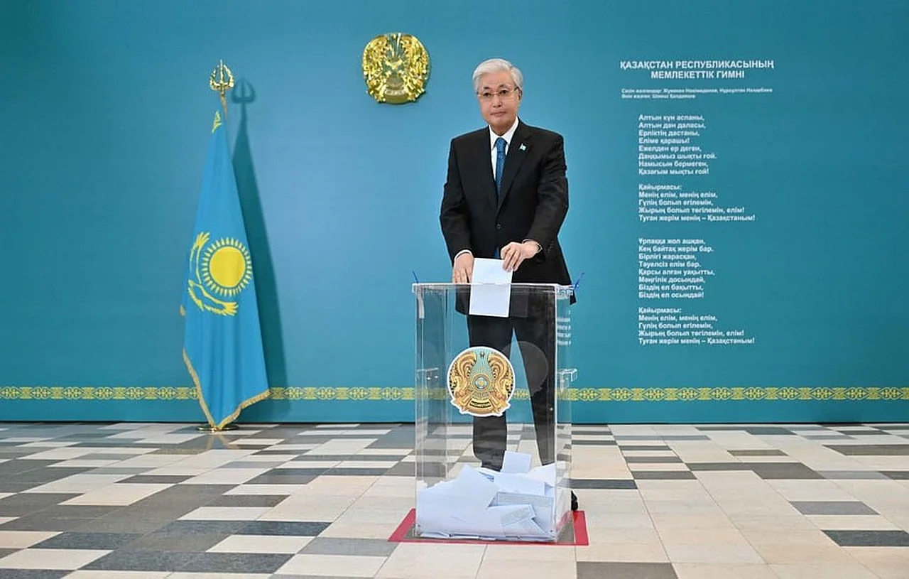 Қозоғистонда Конституция референдуми бўлиб ўтди