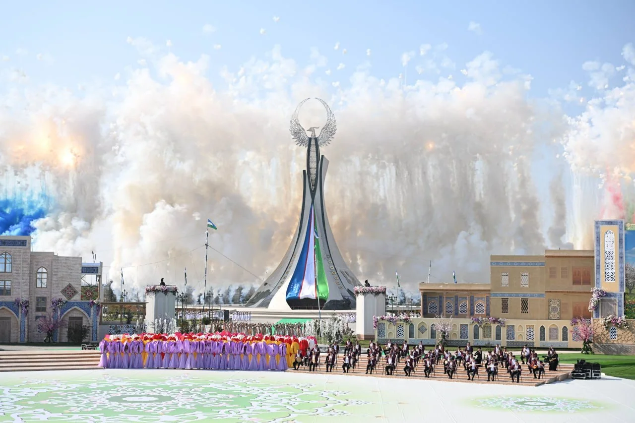 Mirziyoyev called youth builders of Renaissance