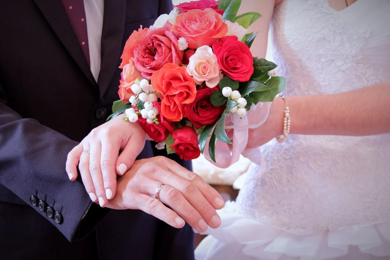 Uzbekistan supports young families