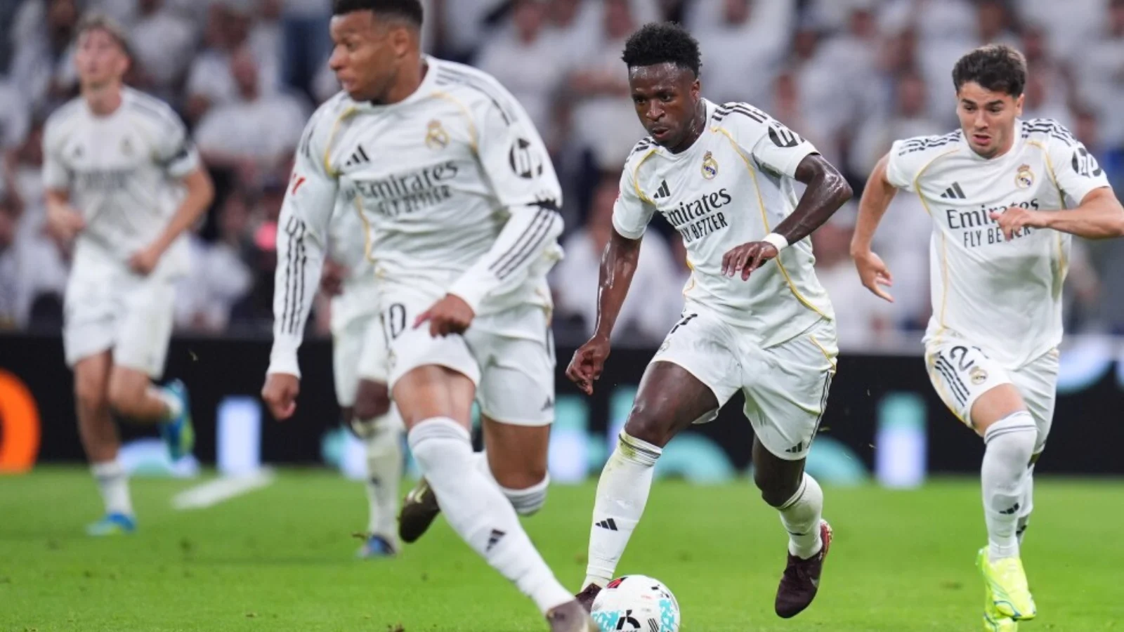 «Реал» ишончли ғалаба қозонди, «Алавес» охирида жавоб қайтарди (видео)