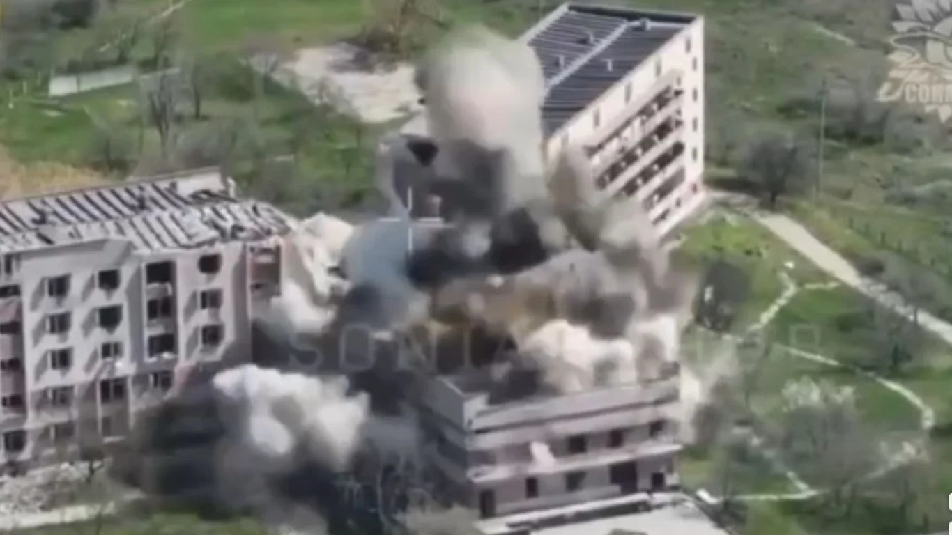 Украина зарбаси: француз бомбалари билан дрон базаси йўқ қилинди