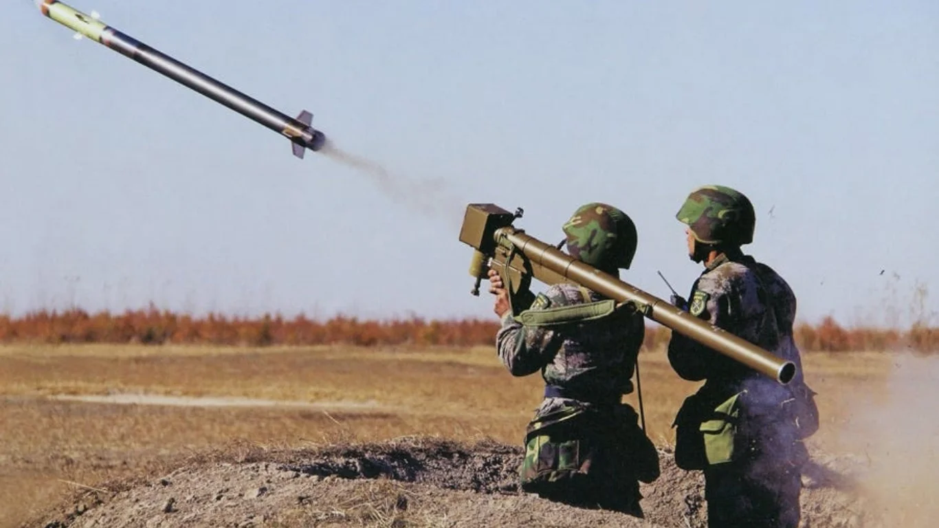 Китай вооружает Иран: разведка США предупредила