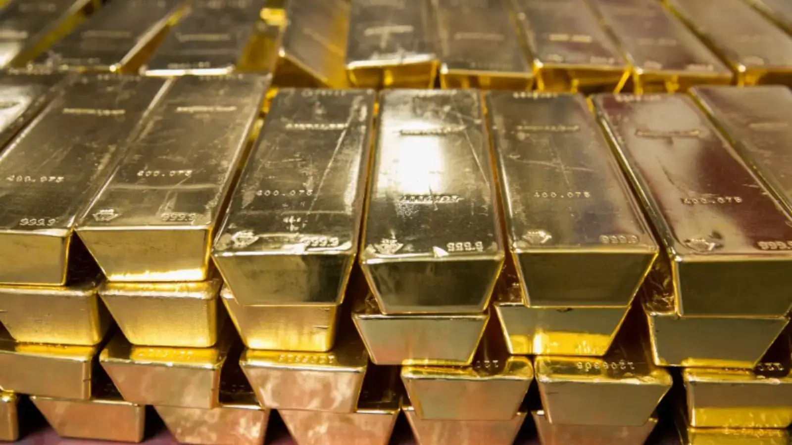 Ўзбекистон ташқи савдосида рекордли ўсиш ва савдо дефицити