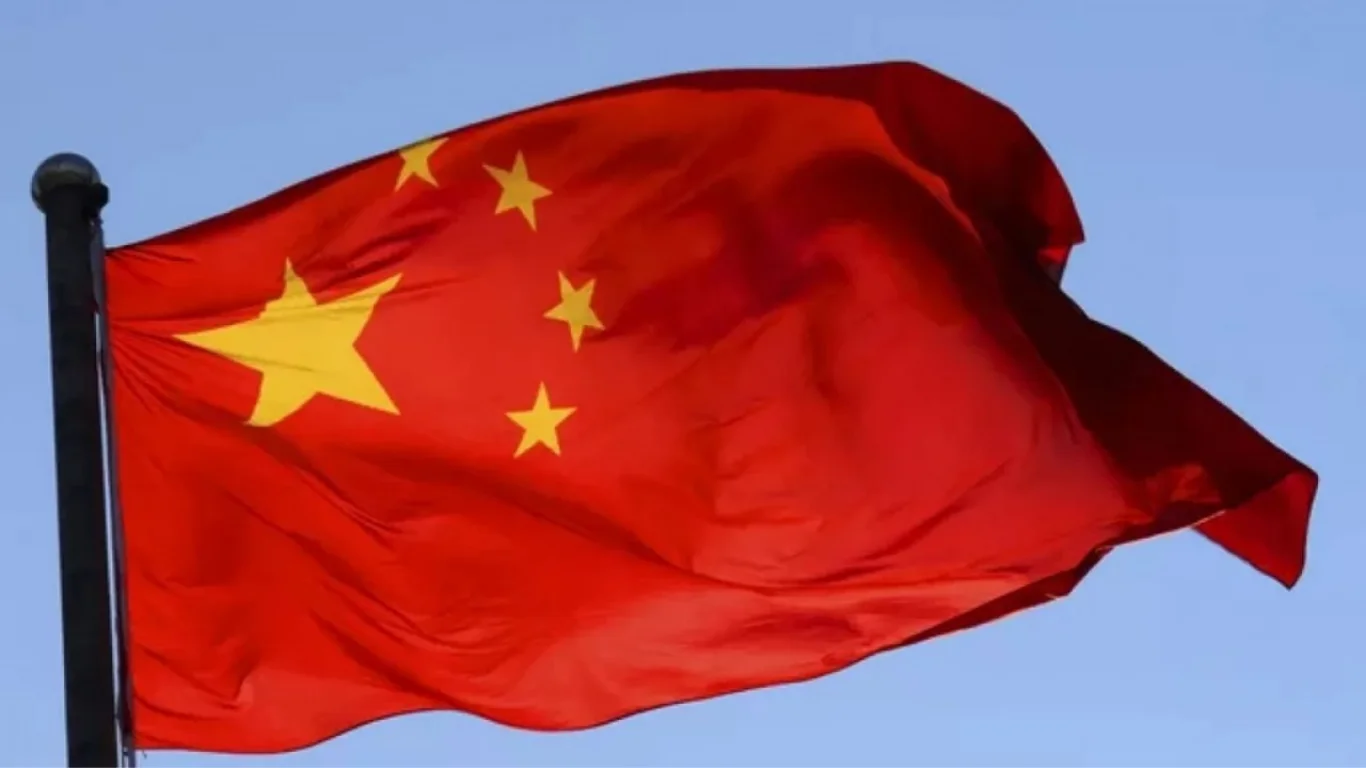 Опроверг ли Китай утверждения о поставках оружия в Иран?