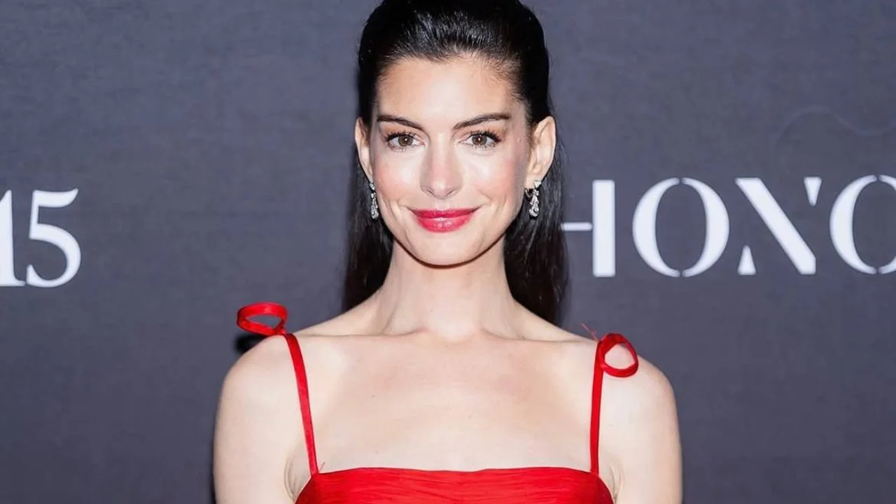 Голливуд юлдузи Энн Хетеуэй “ИншаАллоҳ” ибораси билан муҳокамалар марказига тушди