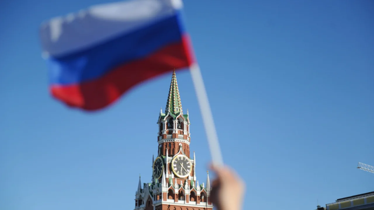 Kreml ichida xavotir: Vladimir Putin reytingi pasayishi muhokamada