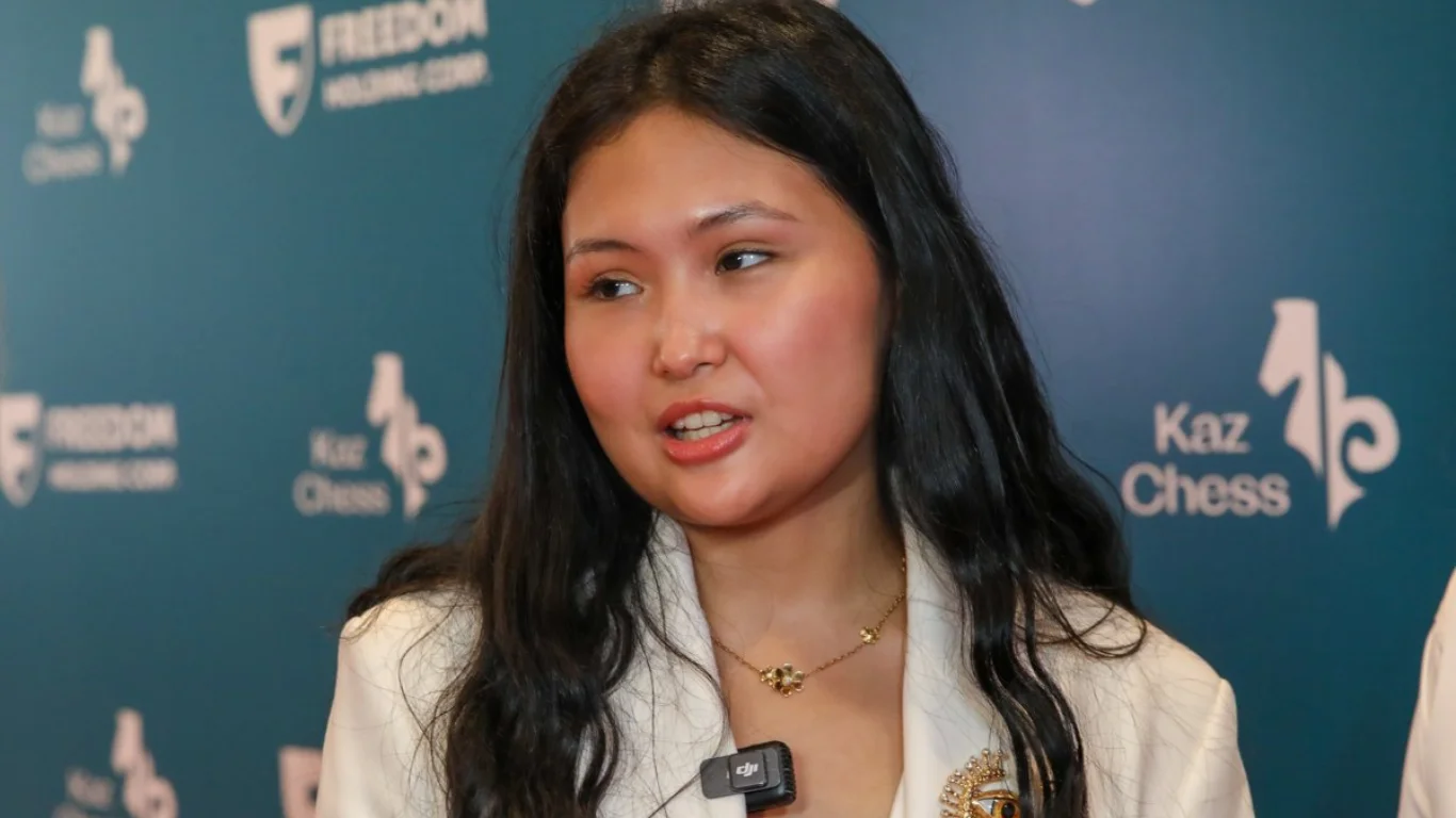 Bibisora Assubayeva qozoq tilini o‘rganishni boshladi