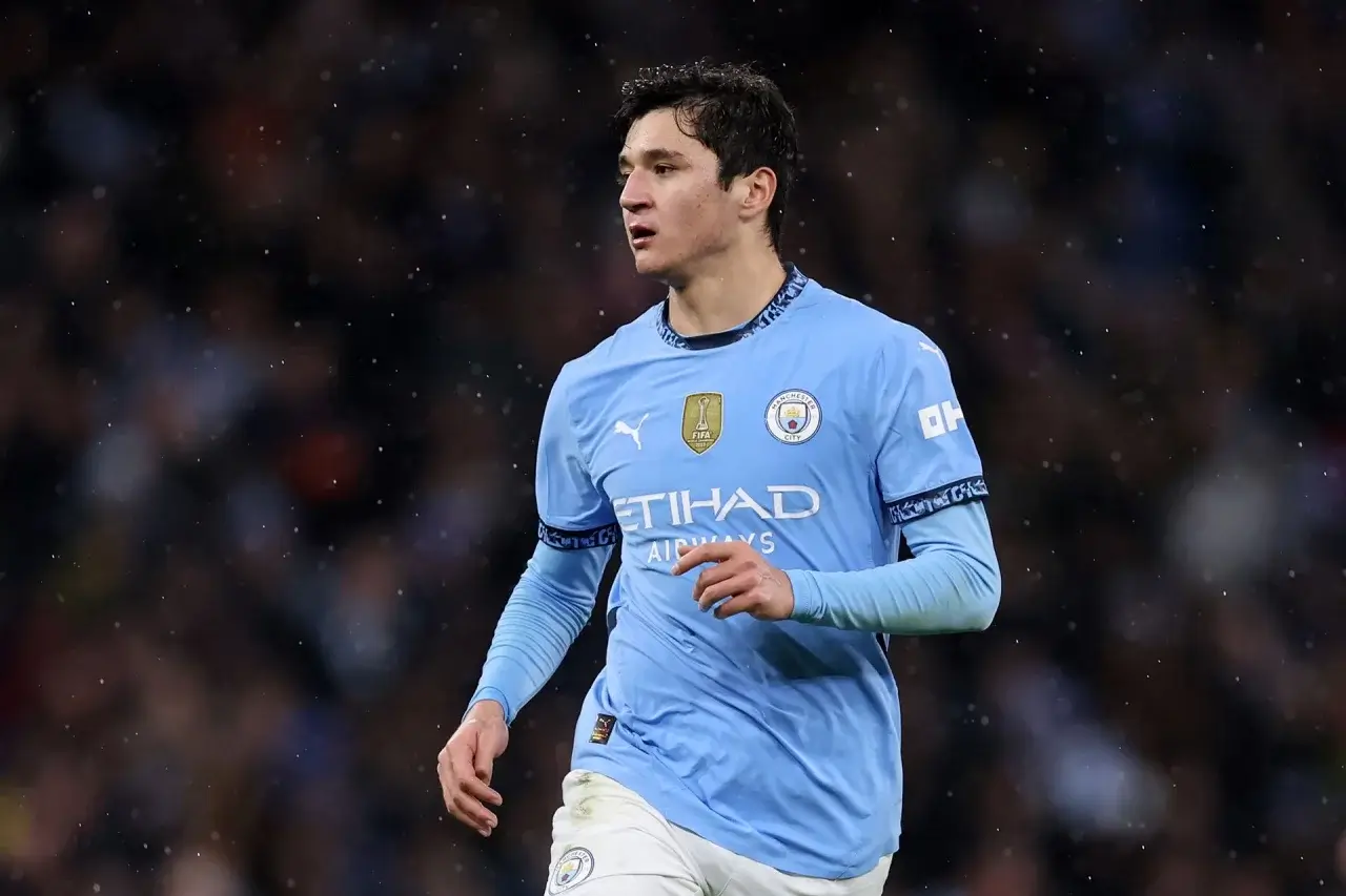 Abduqodir Husanov "Manchester Siti" safida oʻyinning eng yaxshi himoyachisi boʻldi