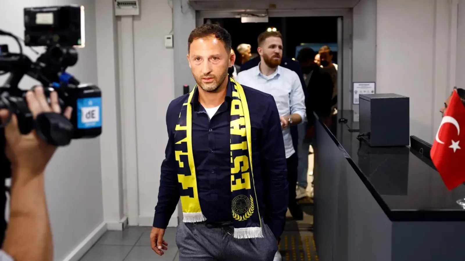 «Фенербаҳче» мағлубиятдан сўнг Тедескони лавозимидан озод қилди