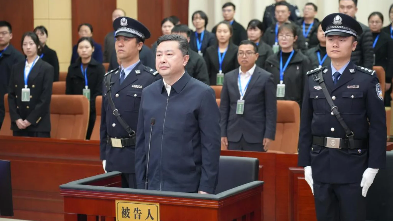 Yertoʻlasidan 13,5 tonna oltin topilgan xitoylik mer oʻlimga hukm qilindi