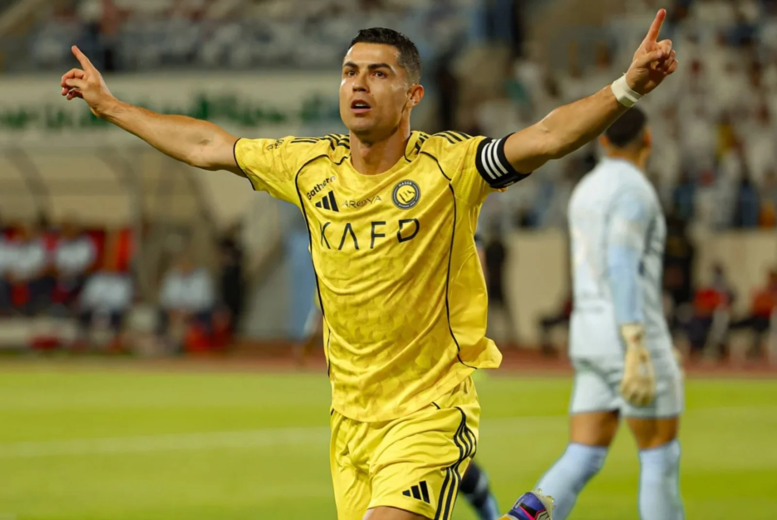 Ronaldo leads Al-Nasr with new records