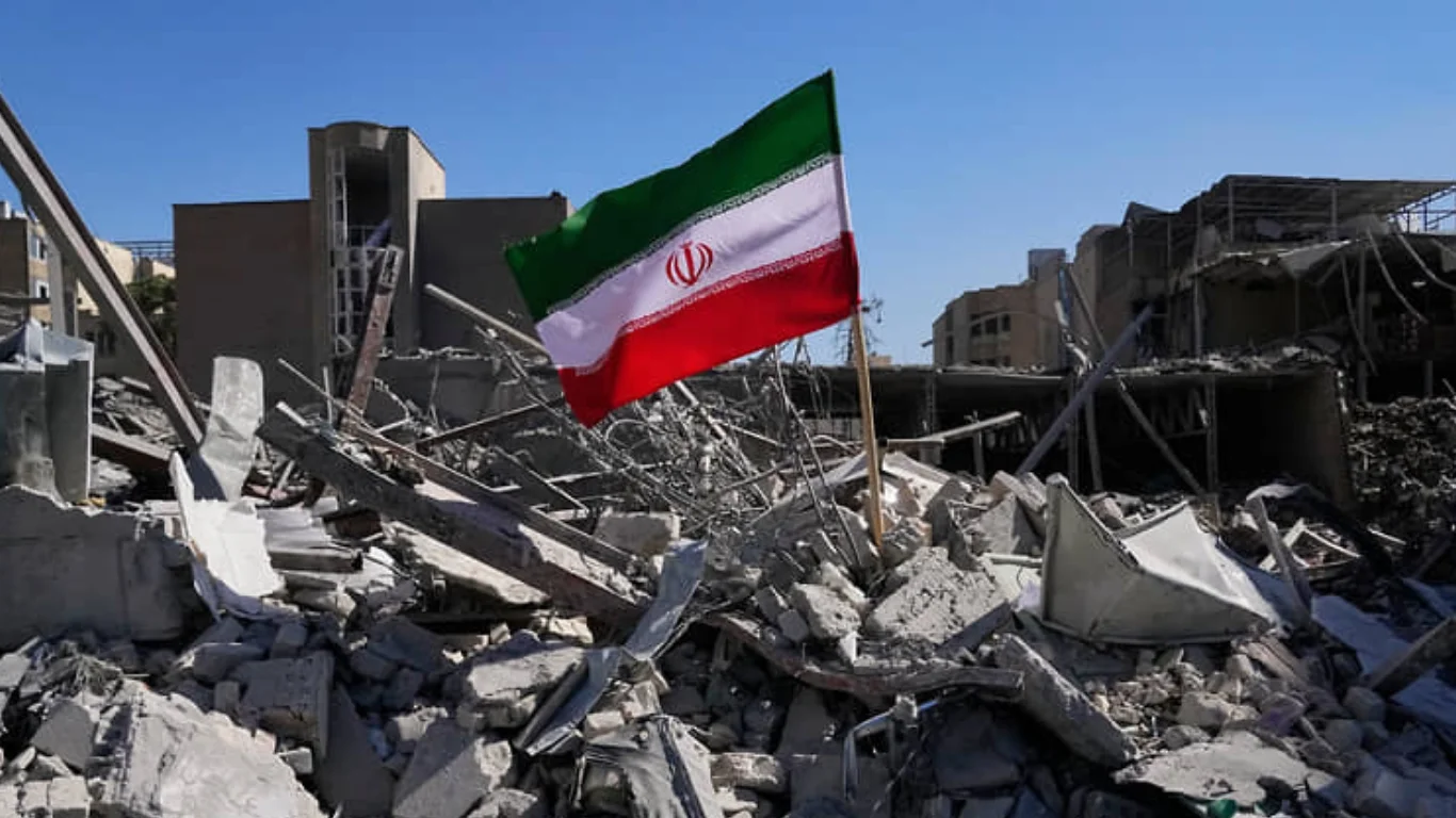 Eronga qarshi sakkiz haftalik urush butun dunyo boʻylab ogʻir oqibatlarga olib keldi