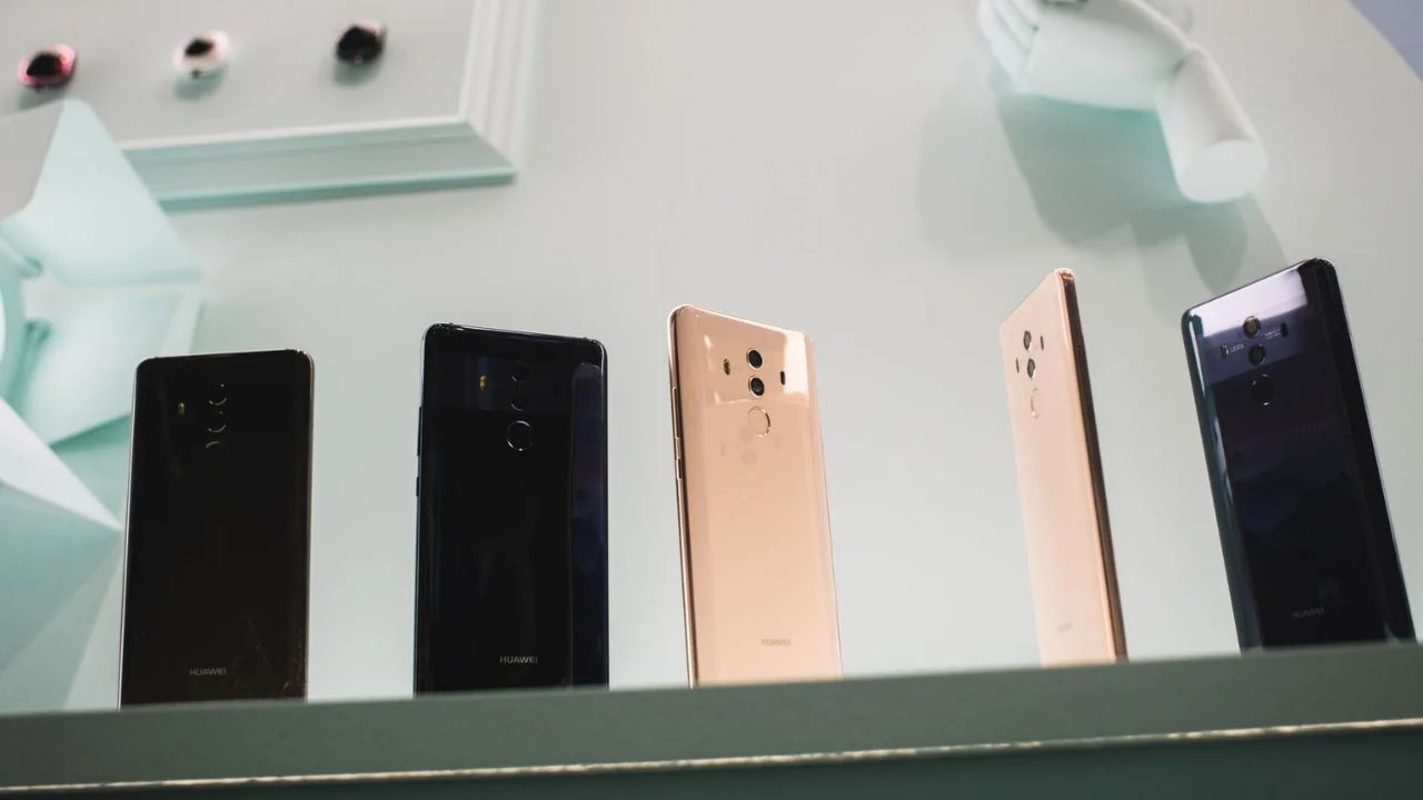 Өзбекстанға ең көп телефон жеткізетін мемлекет анықталды