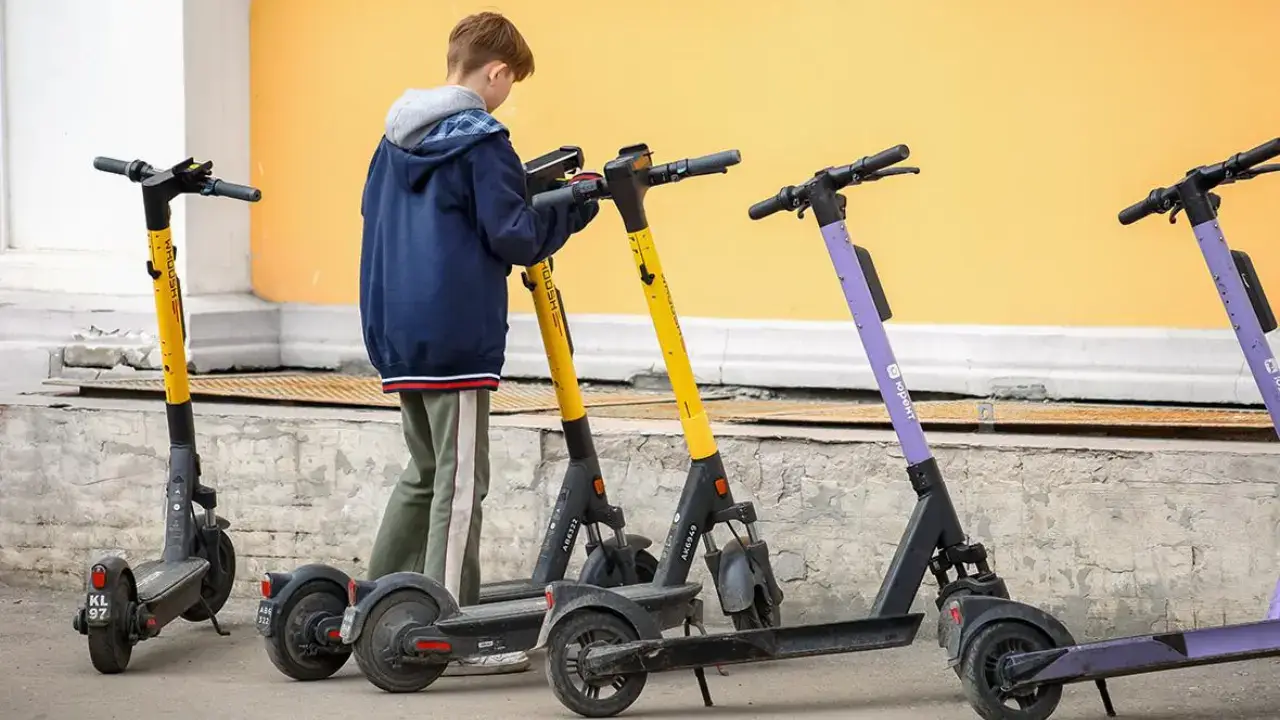 Для электросамокатов водительское удостоверение не требуется — ГИБДД