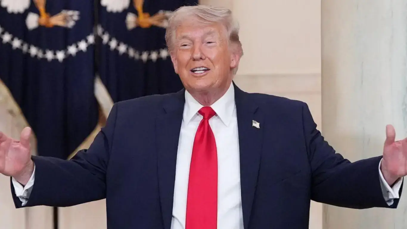 Trump, Paskalya'da İran'ı bombalamakla tehdit ederek lanetledi