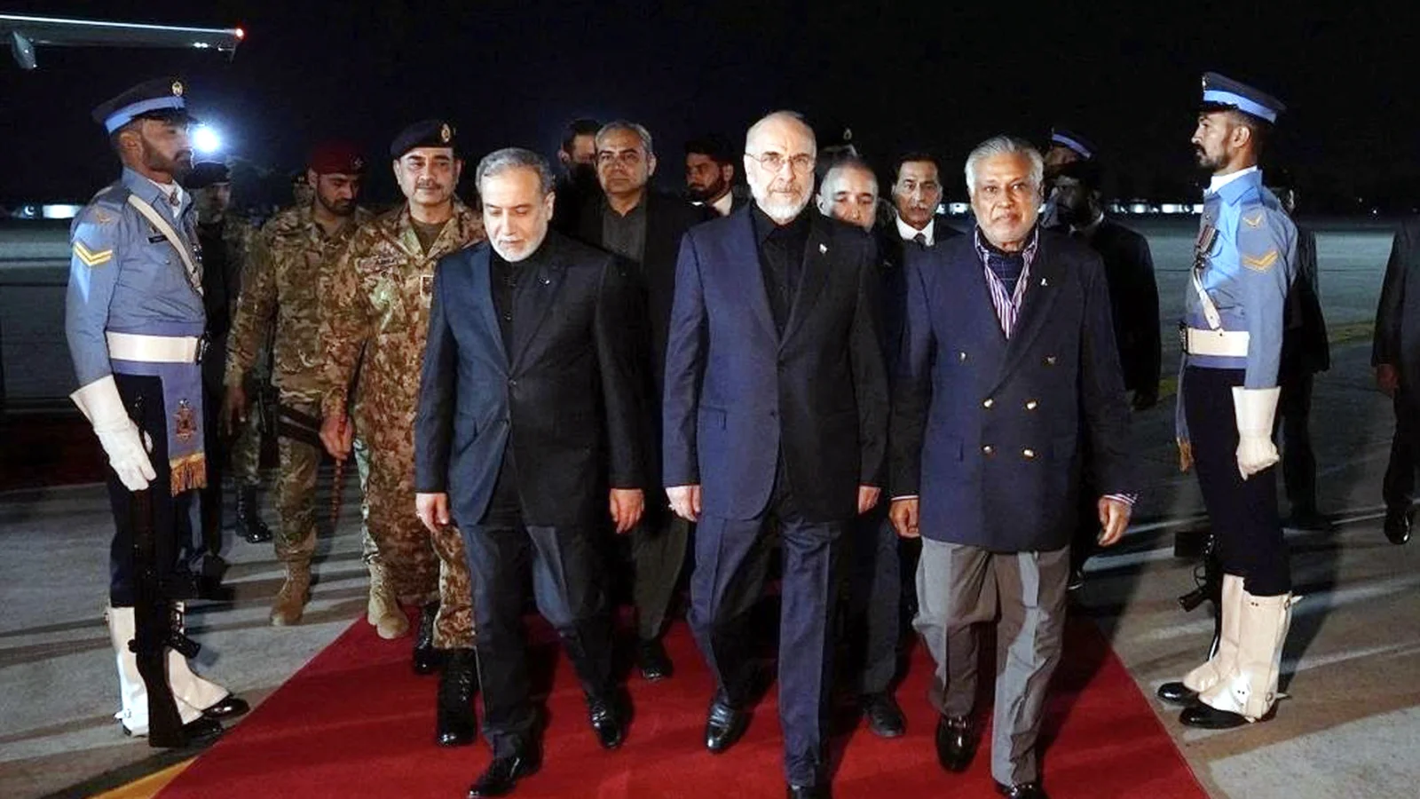 Ho‘rmuz bo‘g‘ozi bahsi AQSH-Eron muzokaralarini to‘sib qo‘ymoqda