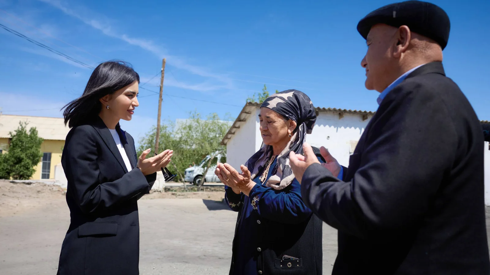 Saida Mirziyoyeva Xorazmda: muammolarga yechimlar izlanmoqda (foto)
