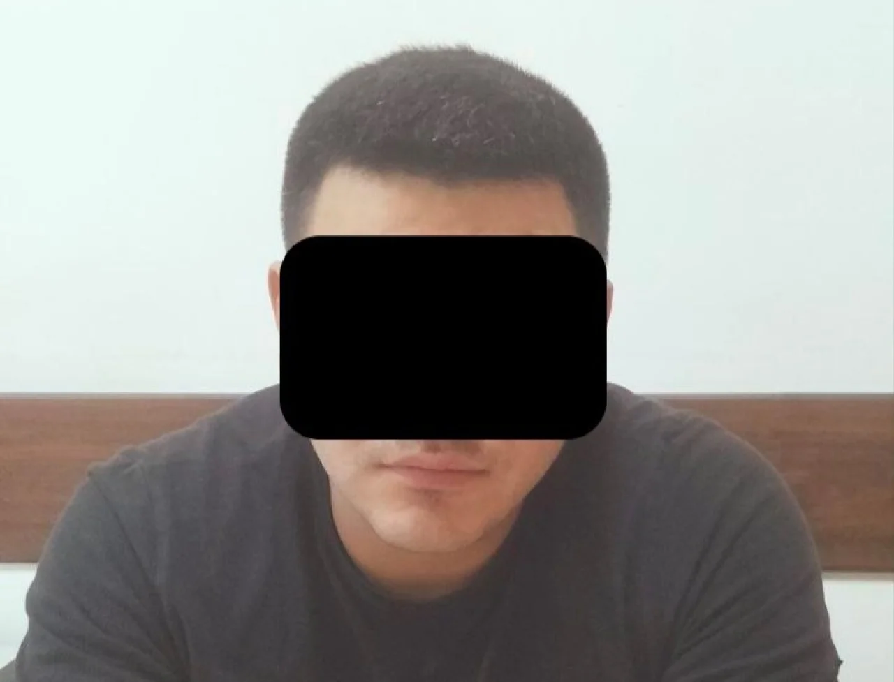 В Чирчике инспектор задержан с поличным: возбуждено уголовное дело