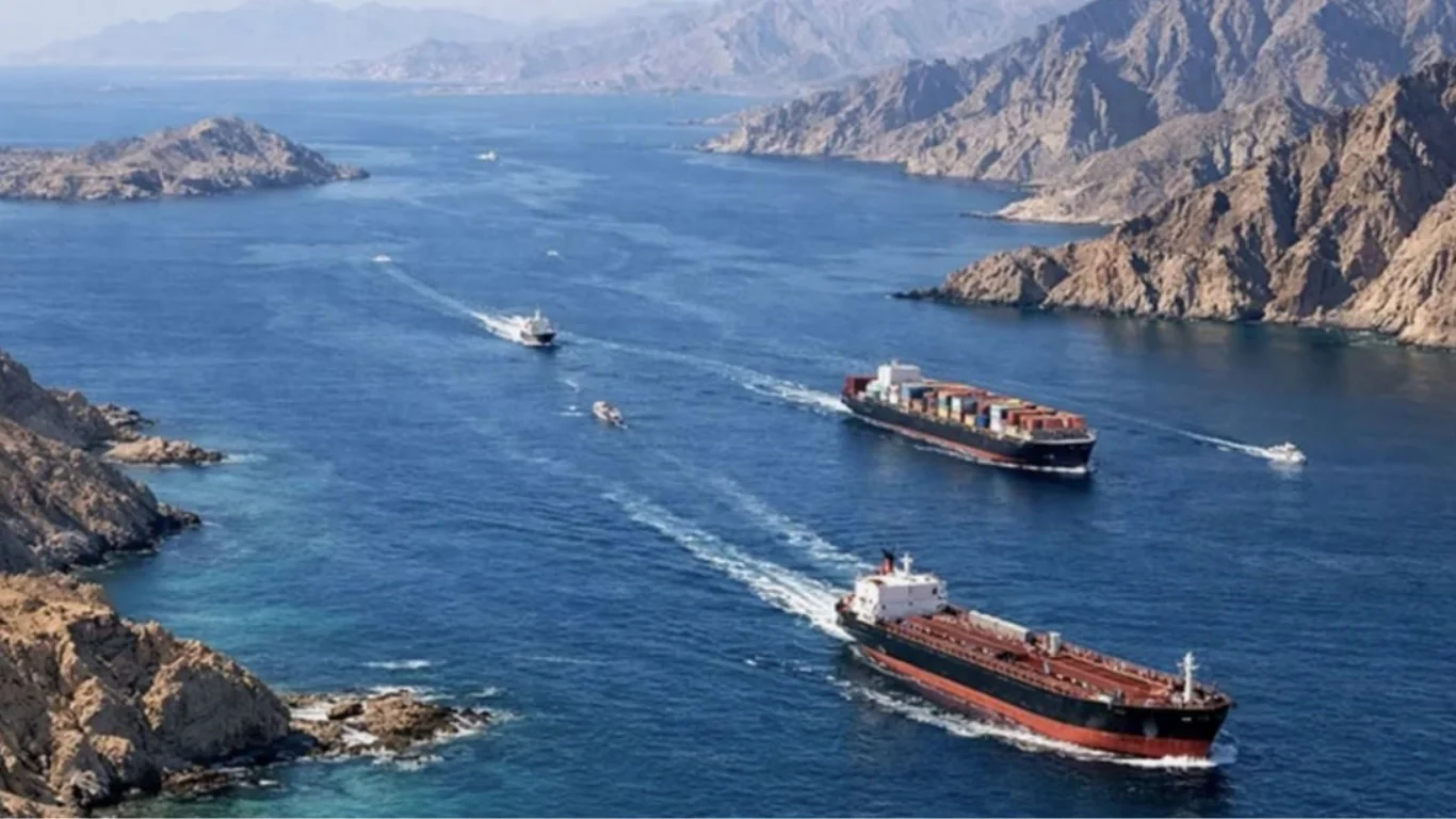 Eron Hormuz bo‘g‘ozini ochdi: neft narxi tushdi