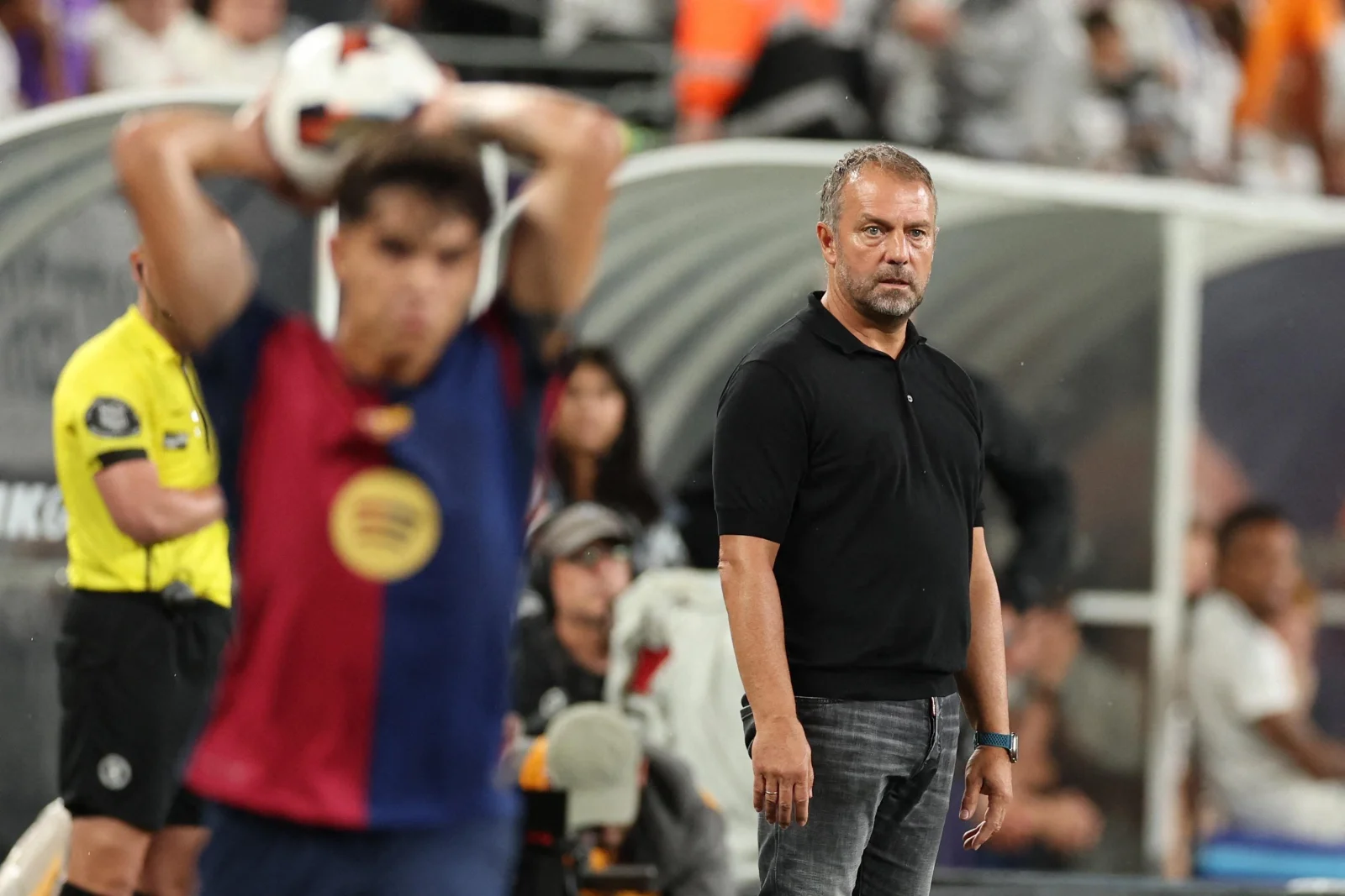 Flick memnun değil: “Barcelona” fırsatları kaçırdı, şans eksikti...