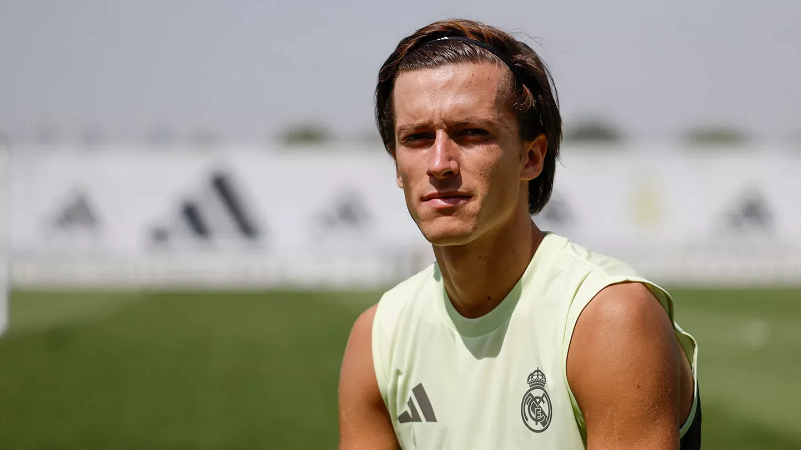 Артета янги лойиҳага ишонтирмоқда: Каррерас трансфери қизғинлашди