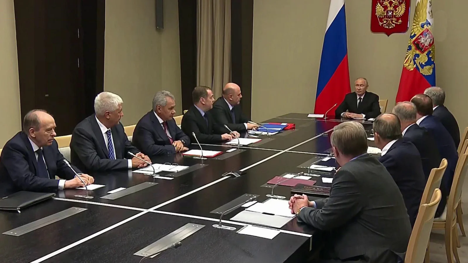 Kremldagi shoshilinch yigʻilish: Qanday tahdidlar muhokama qilindi?