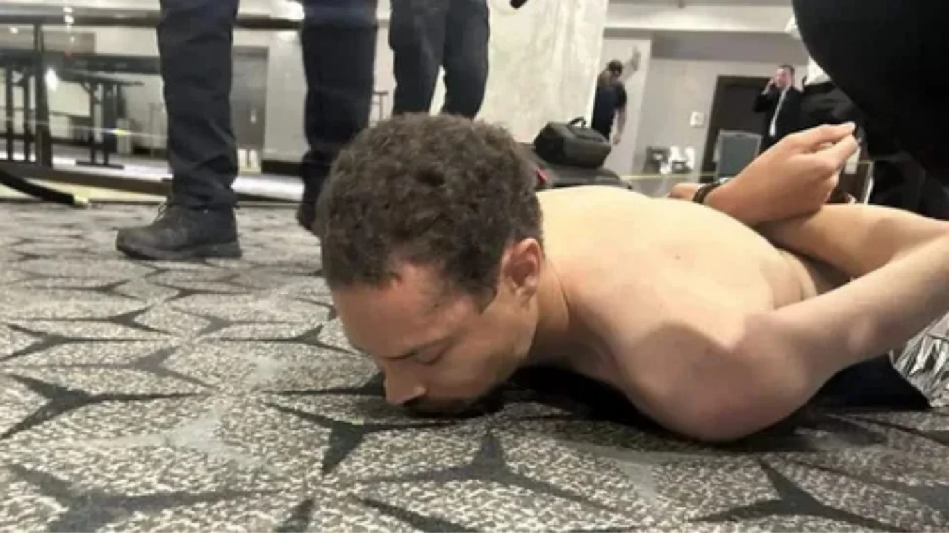 Трампга суиқасд уринишида гумонланган шахсга расмий айблов қўйилди