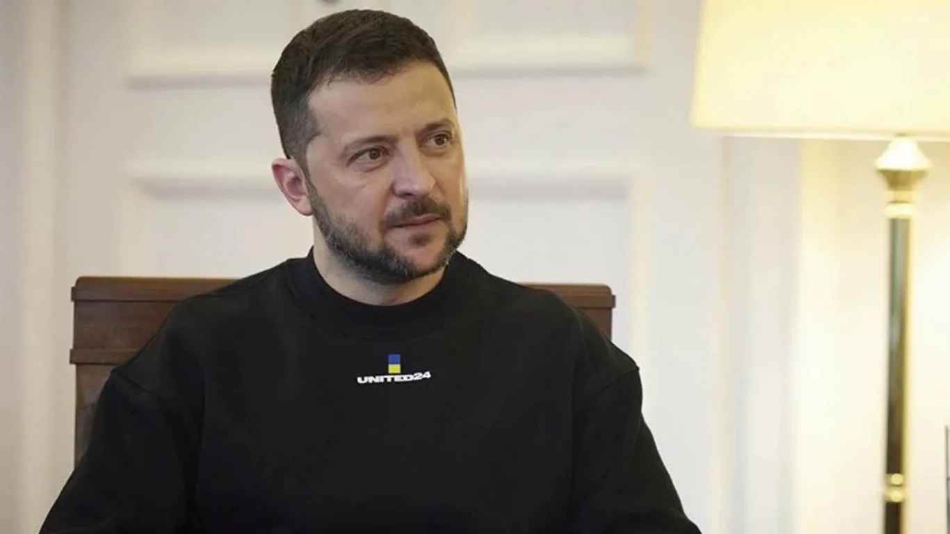 Зеленский: "Позиции противника заняты с помощью дронов"