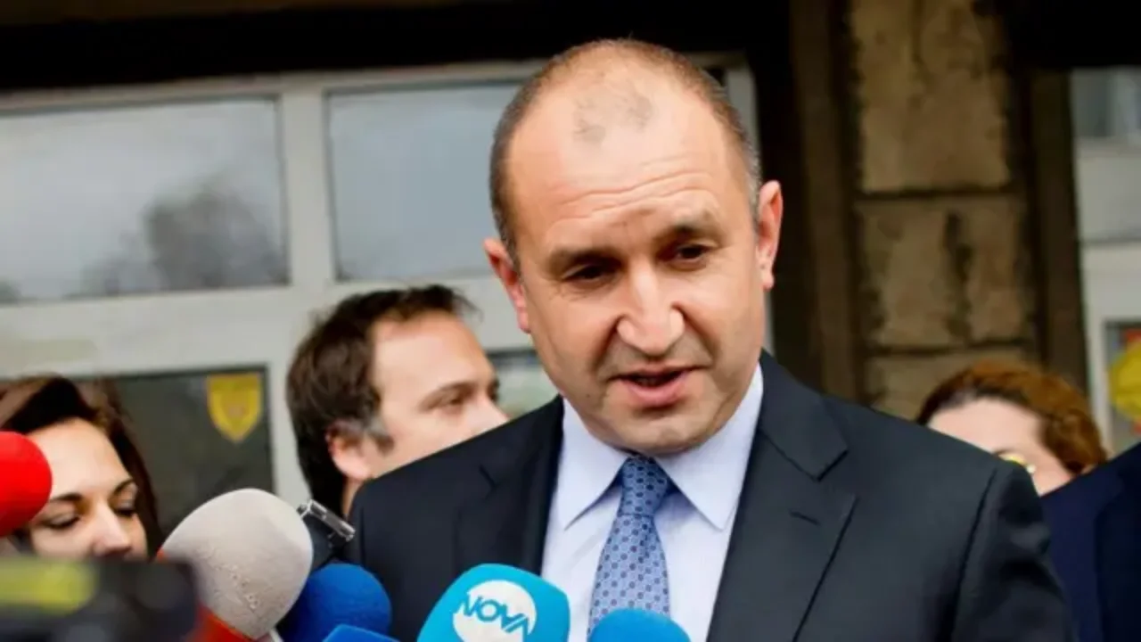 Коалиция Радева одержала абсолютную победу на выборах в Болгарии