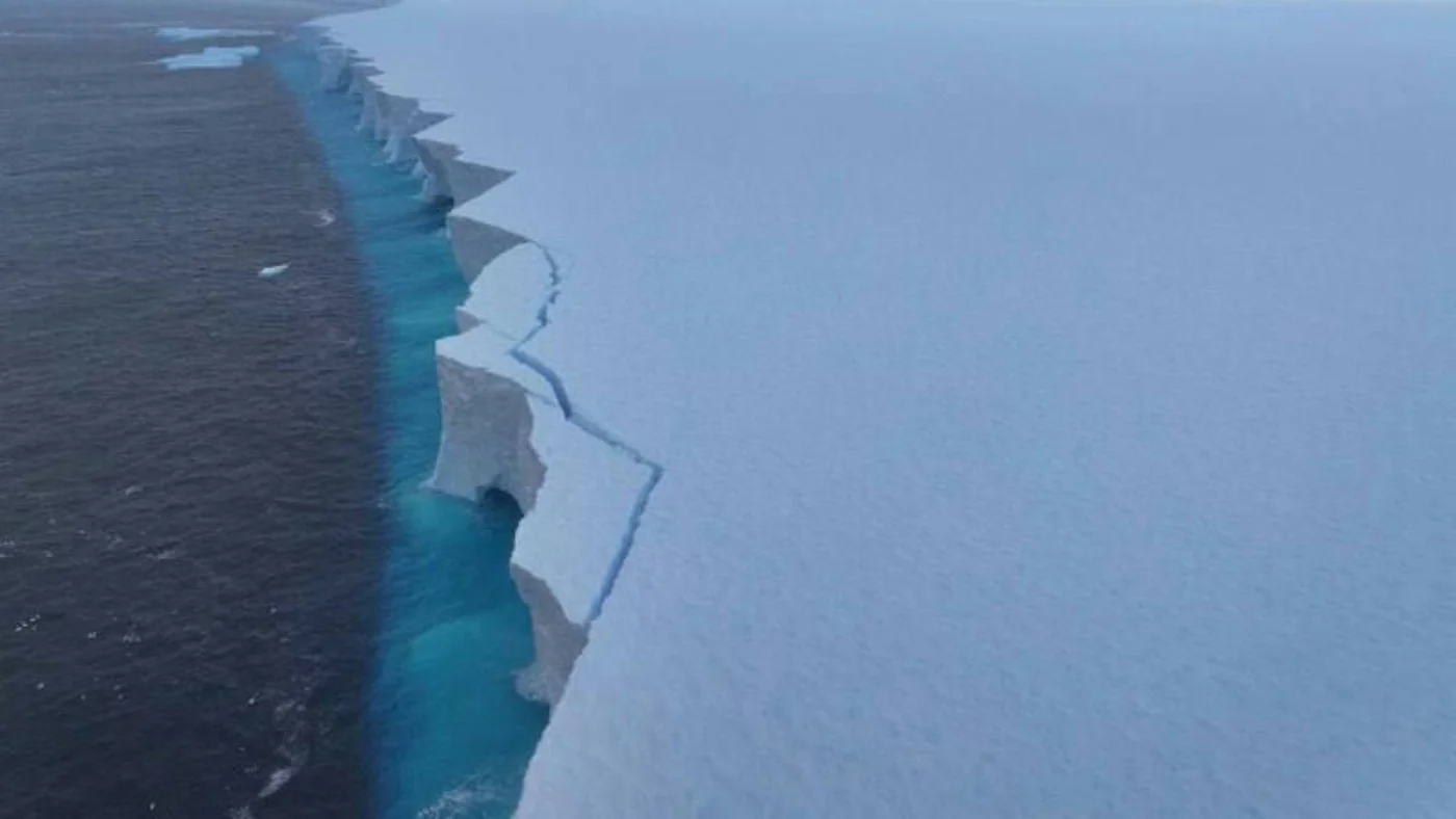 World’s largest iceberg completely breaks apart