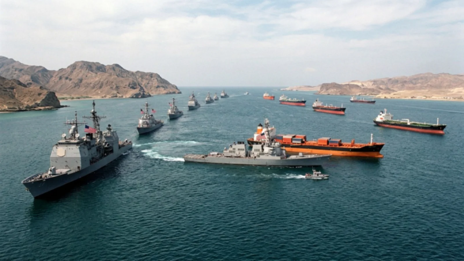 Basra Körfezi’nde sıcak gelişmeler: Trump İran’ı abluka altına alıyor