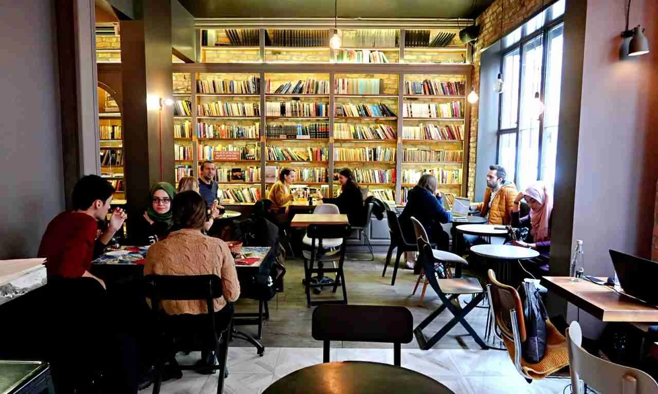 Mirziyoyev kitobxonlikni rivojlantirish boʻyicha yangi tashabbuslarni ilgari surdi