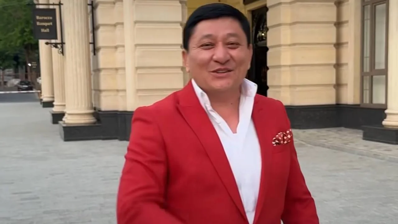 Мастер слова Аваз Охун отметил 43-летие в кругу друзей