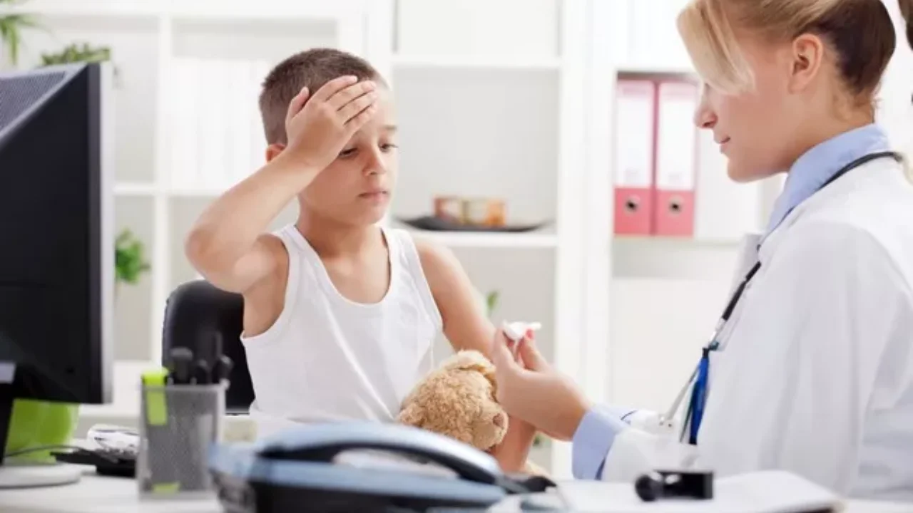 Özbekistan'da çocuklar arasında menenjit vakaları keskin artış gösterdi