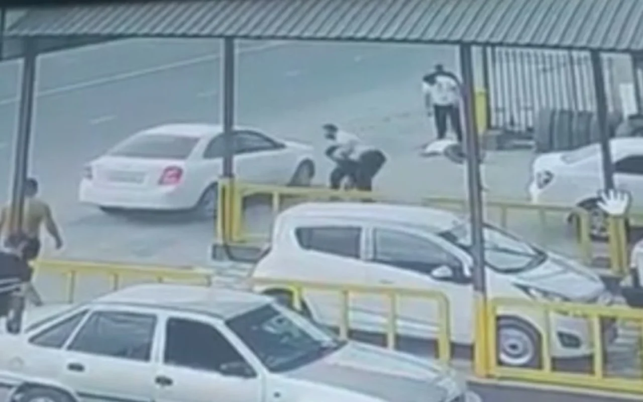 Деновда ота-болага ҳужум оқибатида бир киши ҳалок бўлди