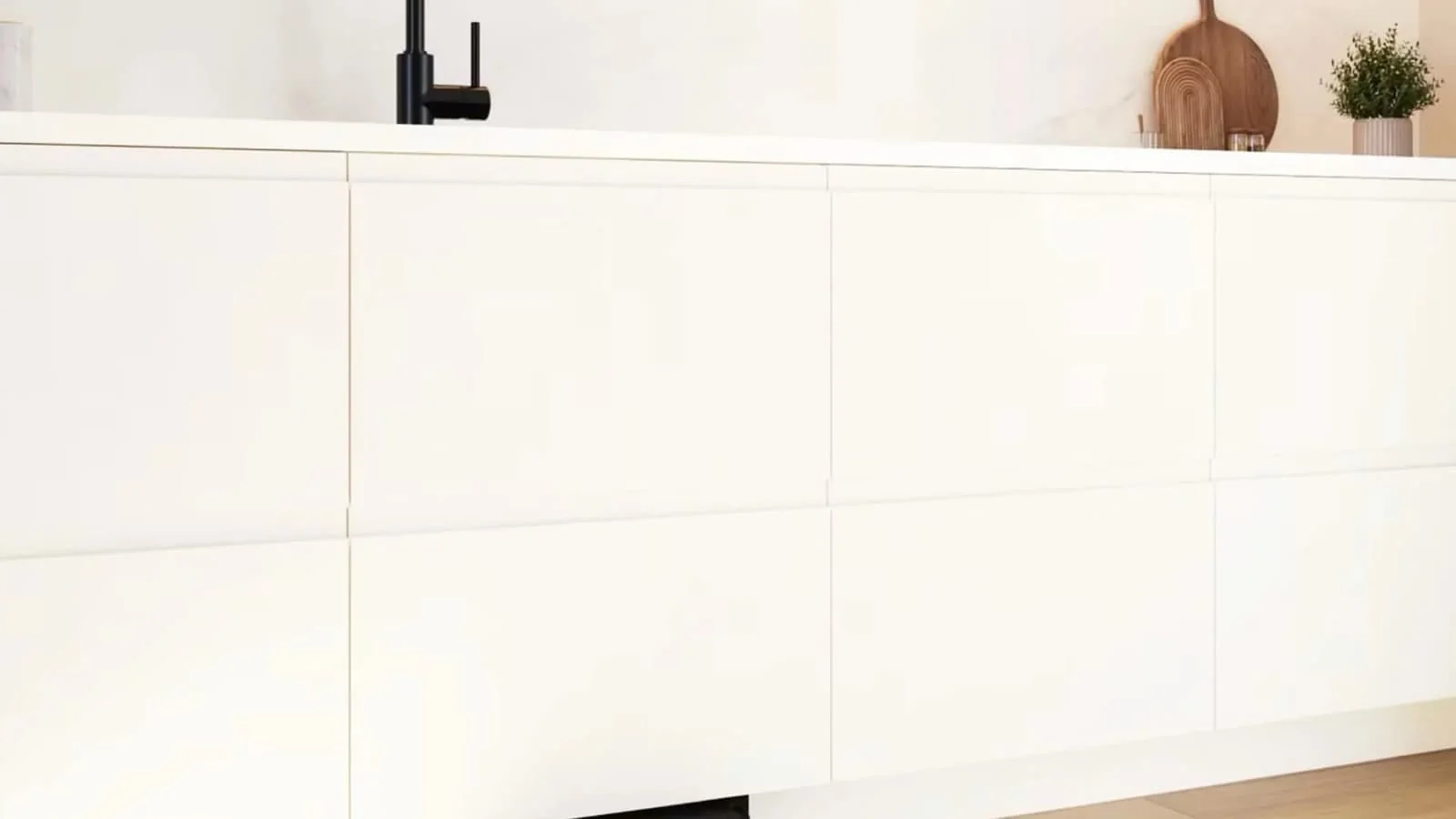 Босч шкаф ичига беркинадиган робот-чангюткични тақдим этди