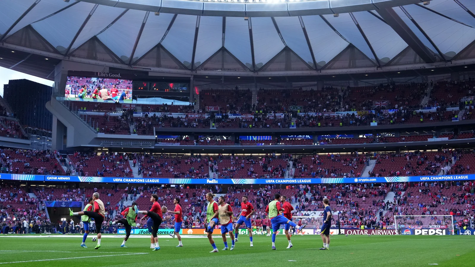 «Atletiko» bilan o'yin oldidan «Arsenal» maydondagi maysani o'lchashni so'radi